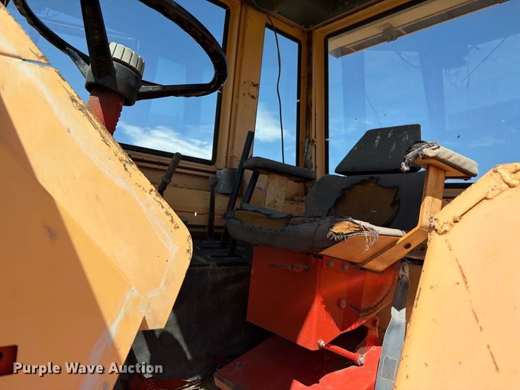 image for item EW2200 1970 Case 1170 tractor
