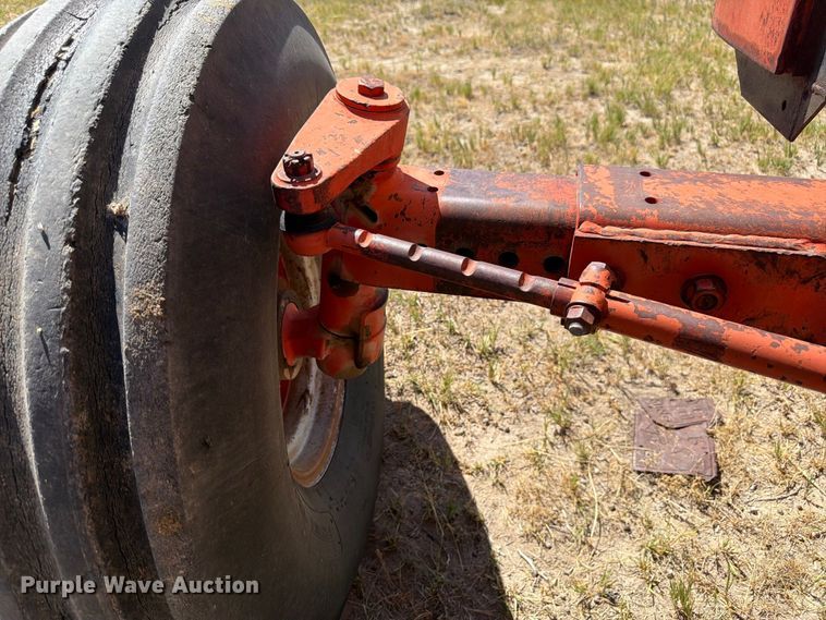 image for item EW2200 1970 Case 1170 tractor