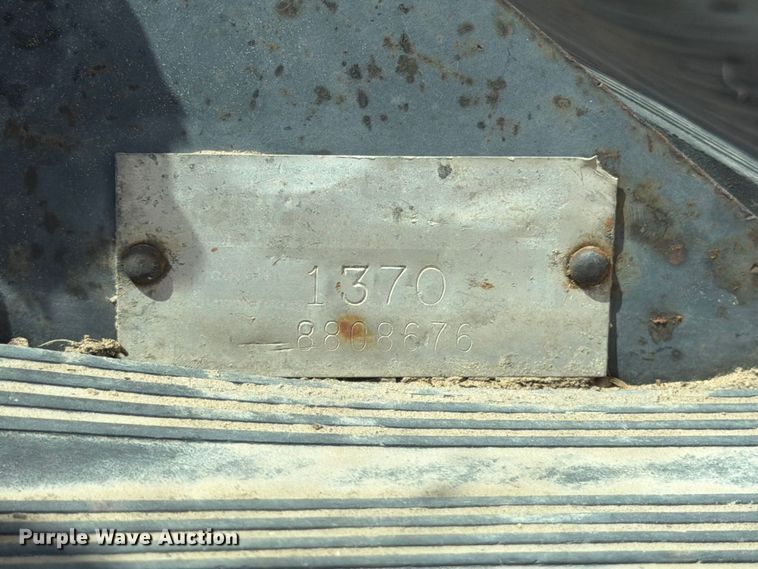 image for item EW2202 1976 Case 1370 tractor