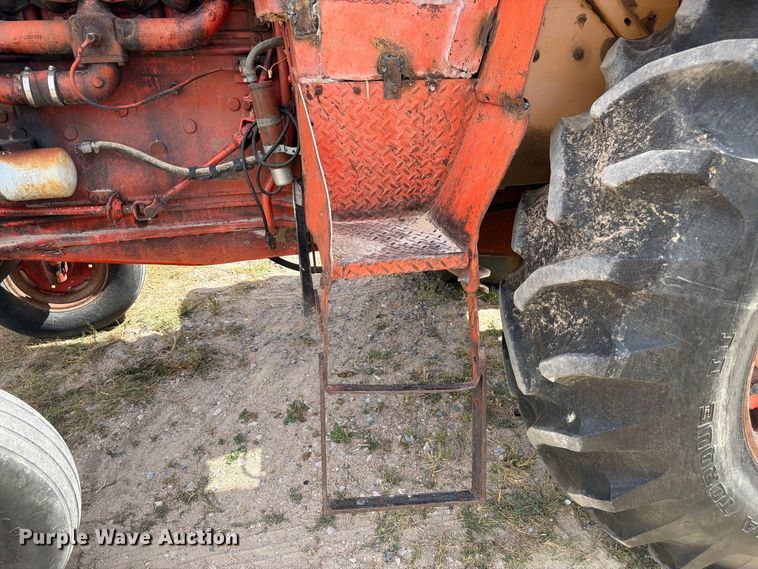 image for item EW2204 Case 930 tractor