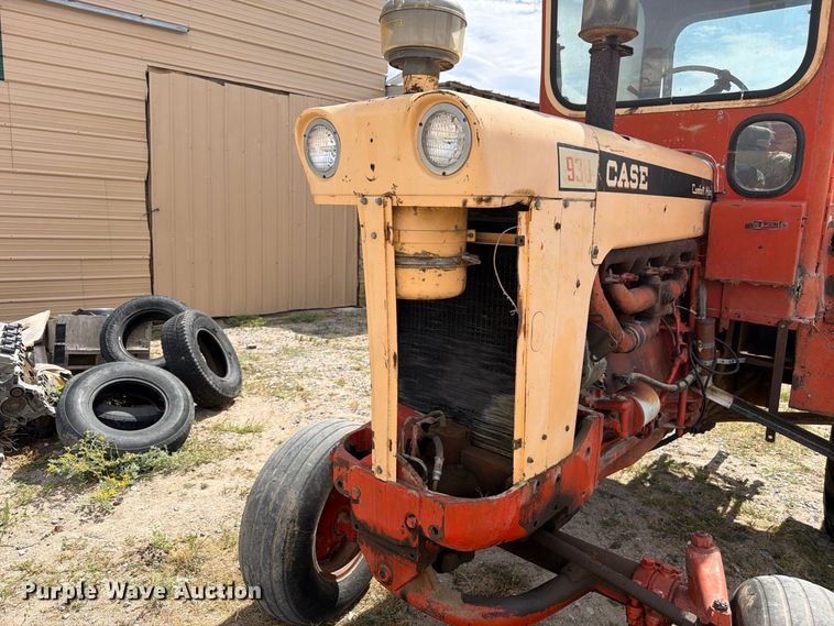 image for item EW2204 Case 930 tractor