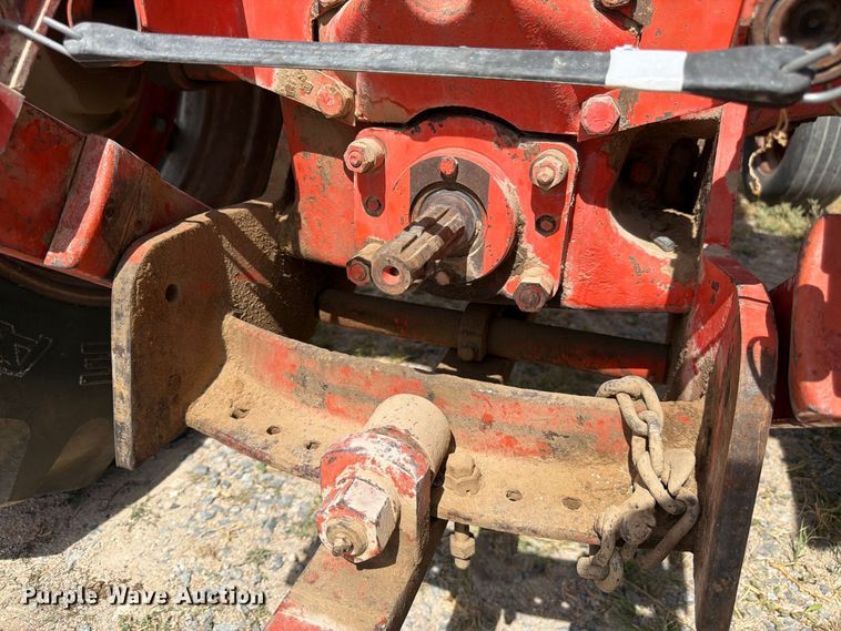 image for item EW2204 Case 930 tractor