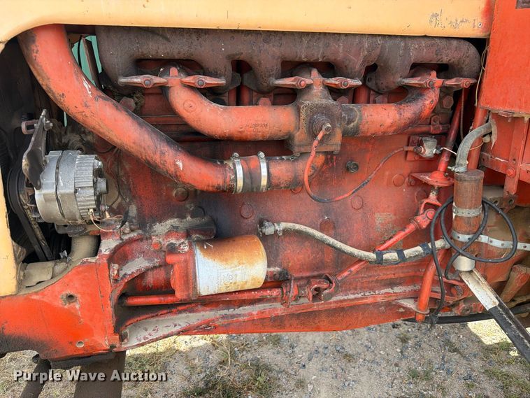 image for item EW2204 Case 930 tractor