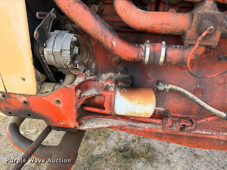 image for item EW2204 Case 930 tractor