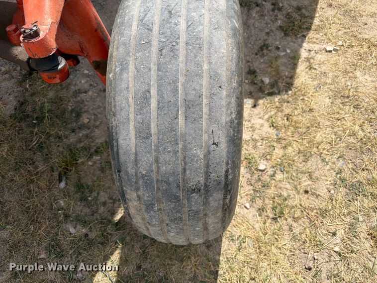 image for item EW2204 Case 930 tractor