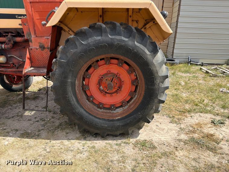 image for item EW2204 Case 930 tractor