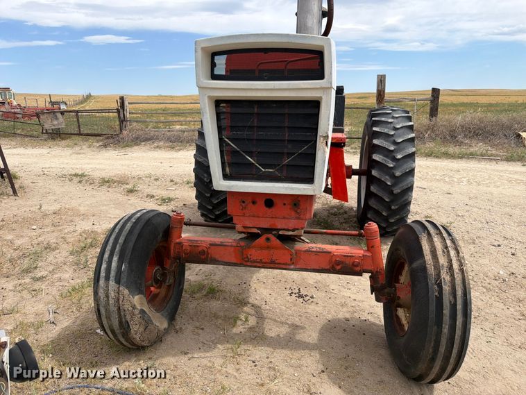 image for item EW2205 1976 Case 970 tractor