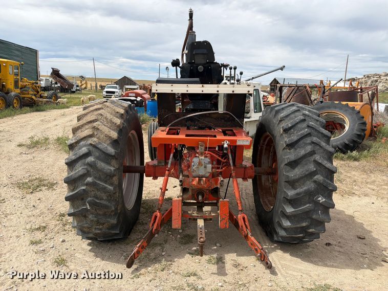 image for item EW2205 1976 Case 970 tractor