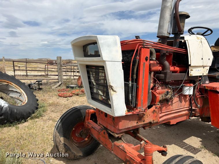 image for item EW2205 1976 Case 970 tractor