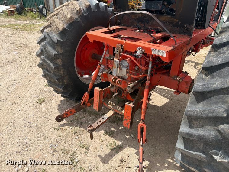 image for item EW2205 1976 Case 970 tractor