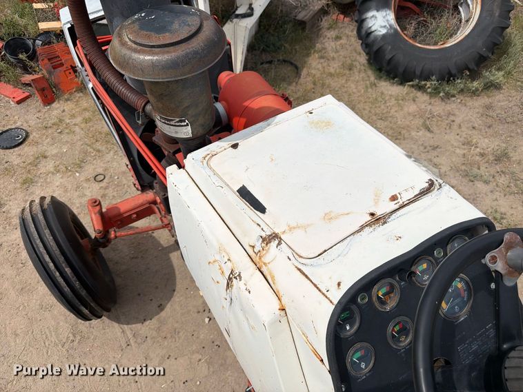 image for item EW2205 1976 Case 970 tractor