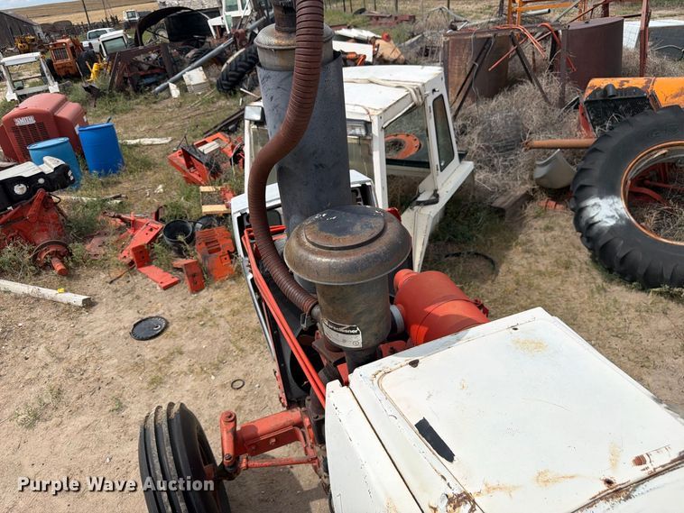 image for item EW2205 1976 Case 970 tractor