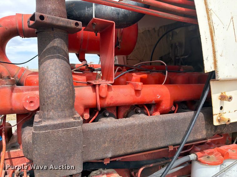 image for item EW2205 1976 Case 970 tractor