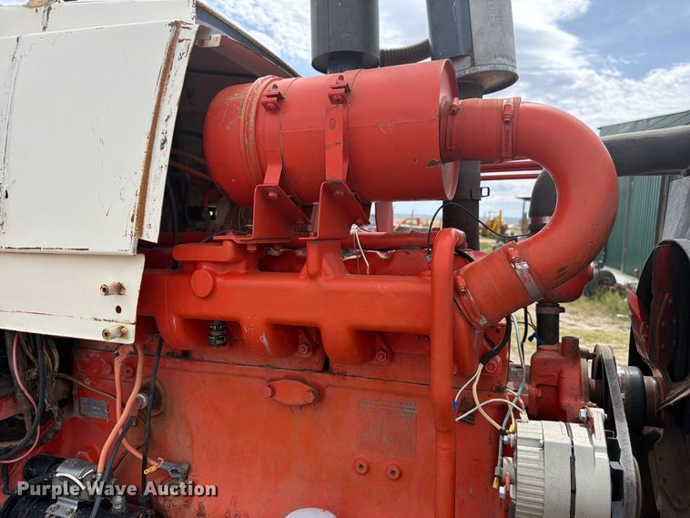 image for item EW2205 1976 Case 970 tractor
