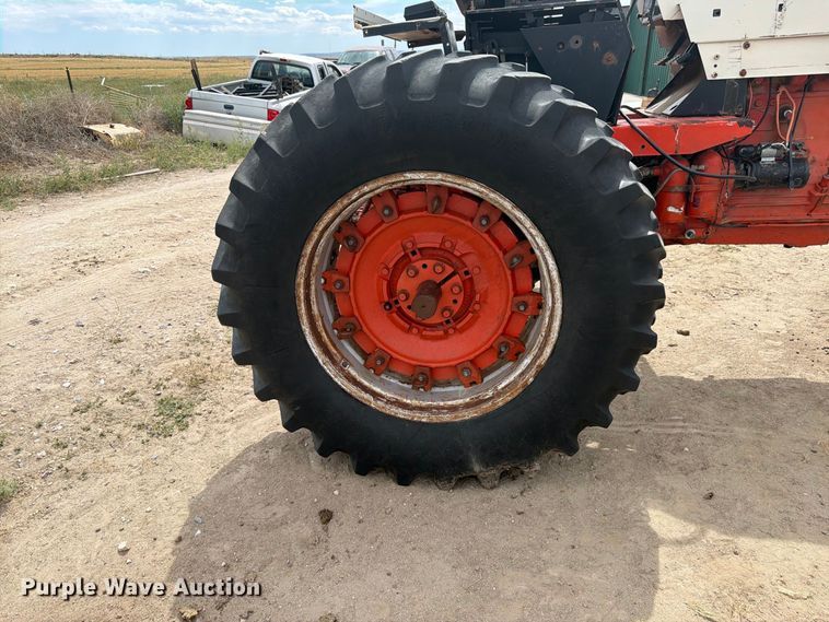 image for item EW2205 1976 Case 970 tractor