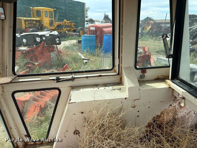 image for item EW2205 1976 Case 970 tractor