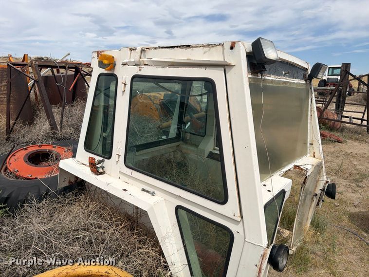 image for item EW2205 1976 Case 970 tractor