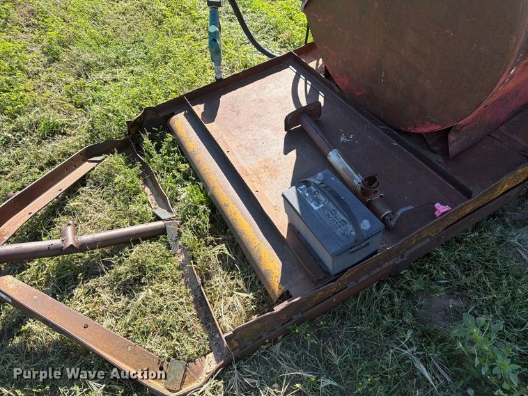image for item EW2217 Fuel tank trailer