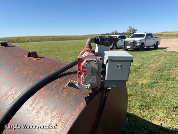 image for item EW2217 Fuel tank trailer