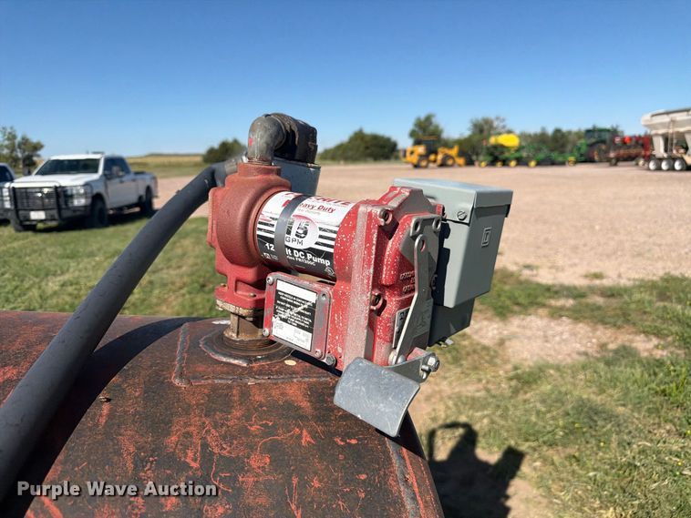 image for item EW2217 Fuel tank trailer