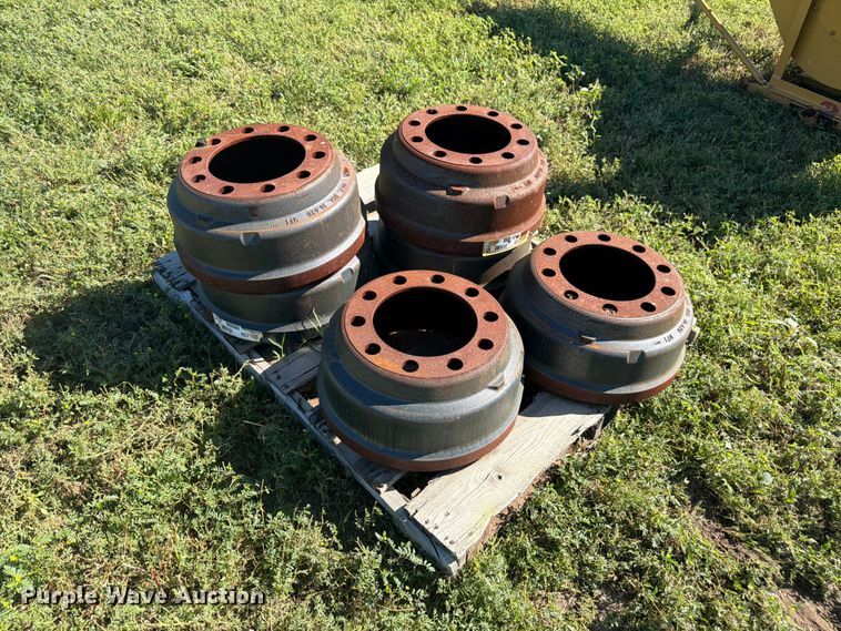 image for item EW2220 (6) brake drums