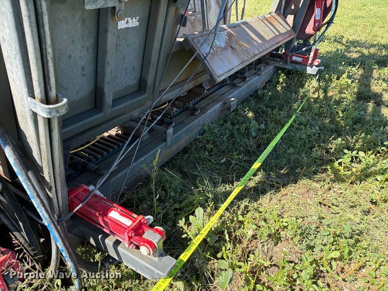 image for item EW2225 WW Livestock Systems  squeeze chute