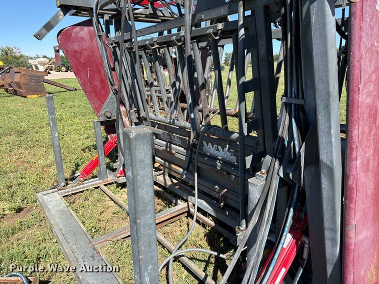 image for item EW2225 WW Livestock Systems  squeeze chute