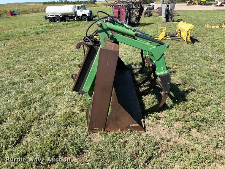 image for item EW2229 Wheel loader grapple bucket