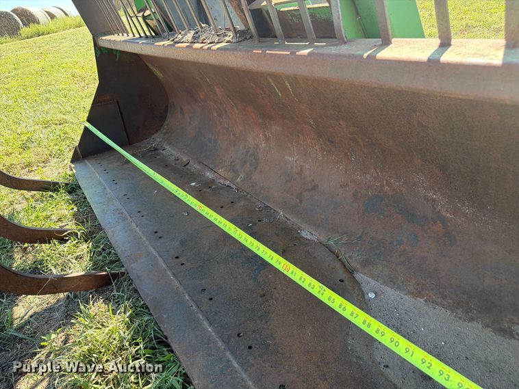 image for item EW2229 Wheel loader grapple bucket