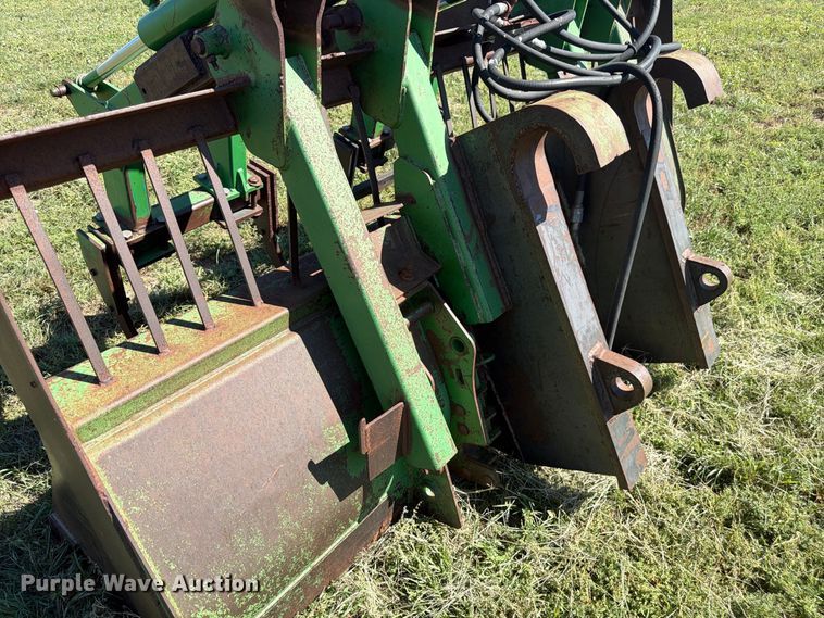 image for item EW2229 Wheel loader grapple bucket