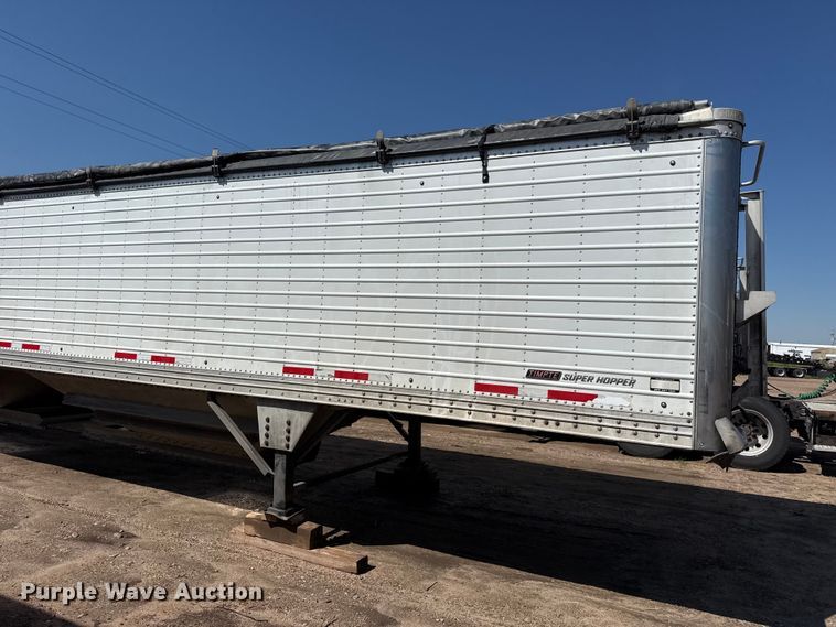 image for item EW4252 2017 Timpte grain trailer