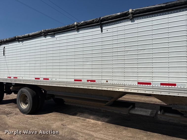image for item EW4252 2017 Timpte grain trailer