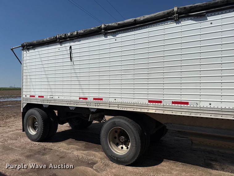 image for item EW4252 2017 Timpte grain trailer