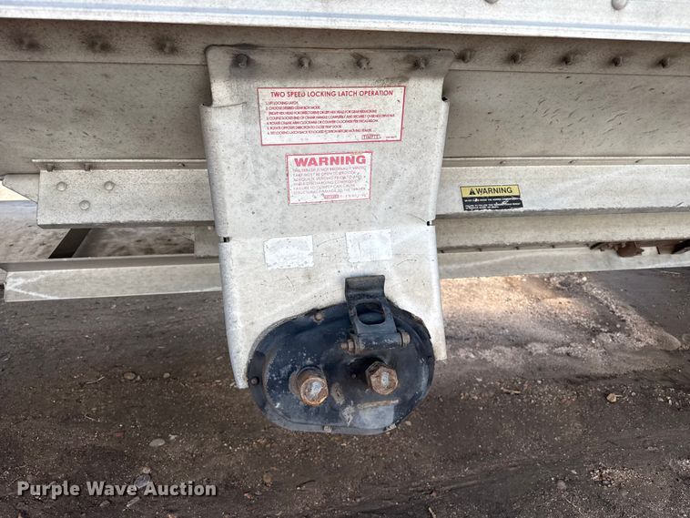 image for item EW4252 2017 Timpte grain trailer