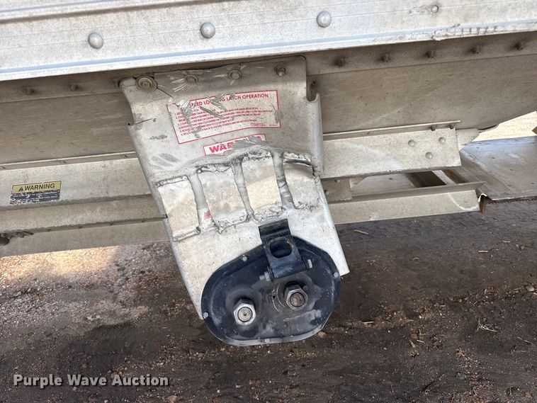image for item EW4252 2017 Timpte grain trailer