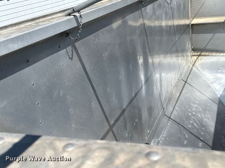 image for item EW4252 2017 Timpte grain trailer