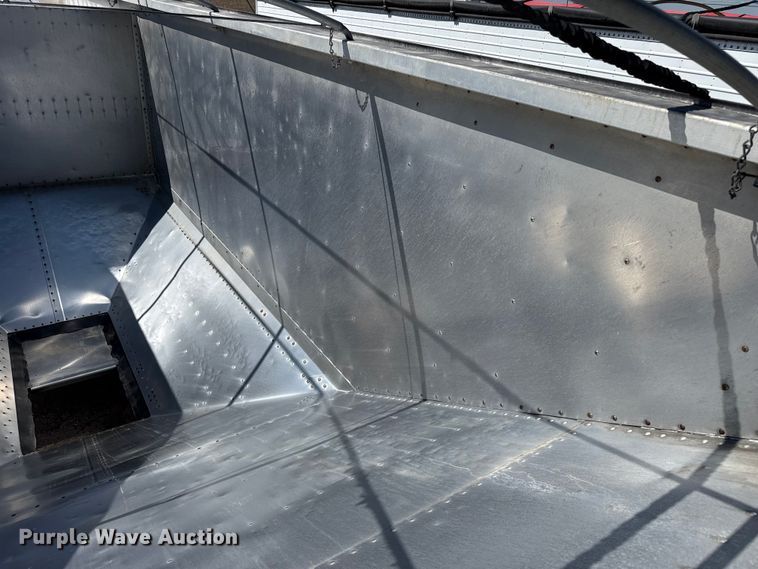 image for item EW4252 2017 Timpte grain trailer