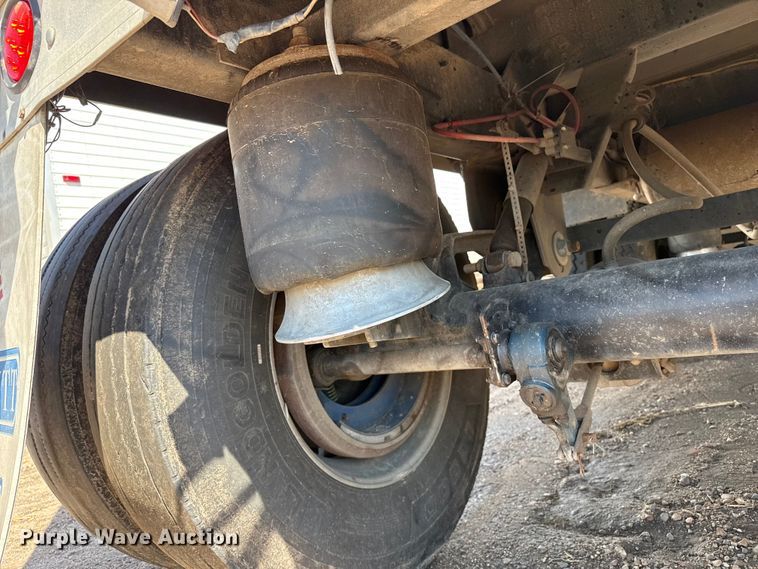 image for item EW4252 2017 Timpte grain trailer