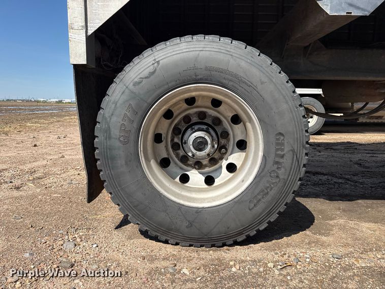 image for item EW4252 2017 Timpte grain trailer