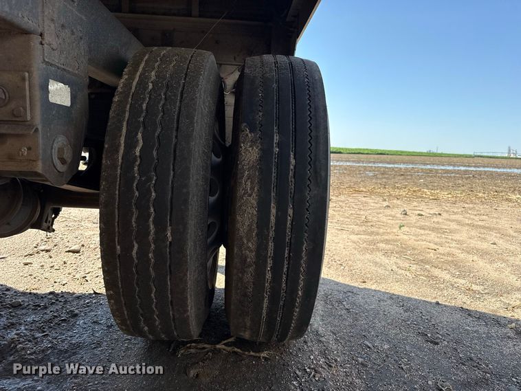 image for item EW4252 2017 Timpte grain trailer