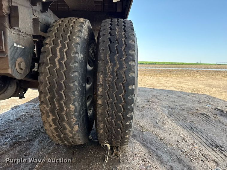 image for item EW4252 2017 Timpte grain trailer