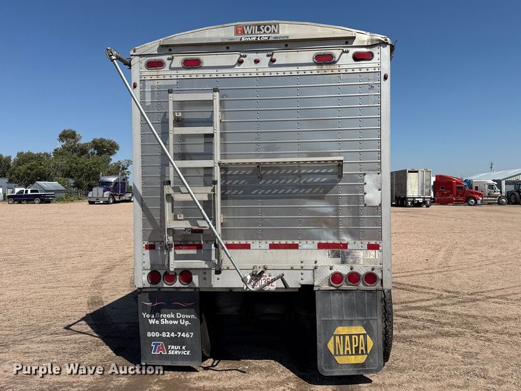 image for item EW4254 2017 Wilson DWH-650 grain trailer
