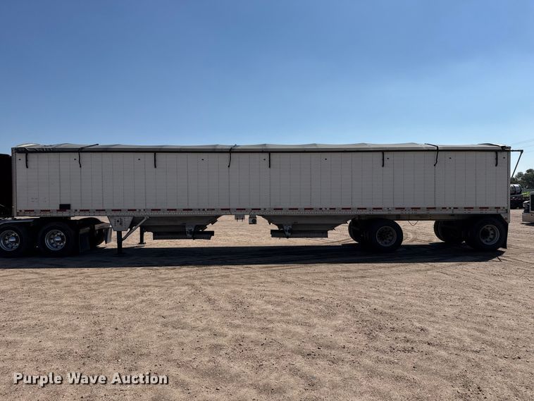 image for item EW4254 2017 Wilson DWH-650 grain trailer