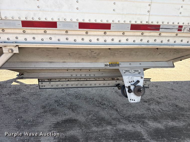 image for item EW4254 2017 Wilson DWH-650 grain trailer