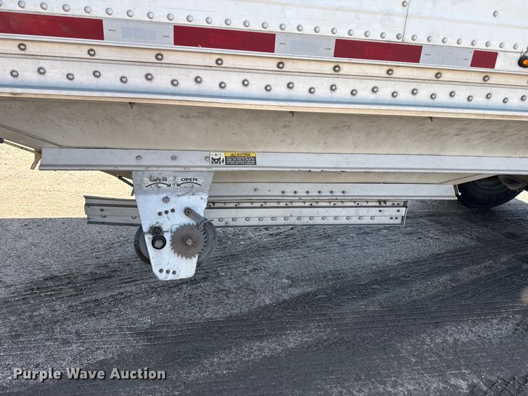 image for item EW4254 2017 Wilson DWH-650 grain trailer