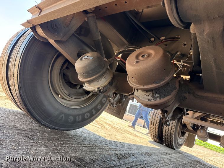 image for item EW4254 2017 Wilson DWH-650 grain trailer