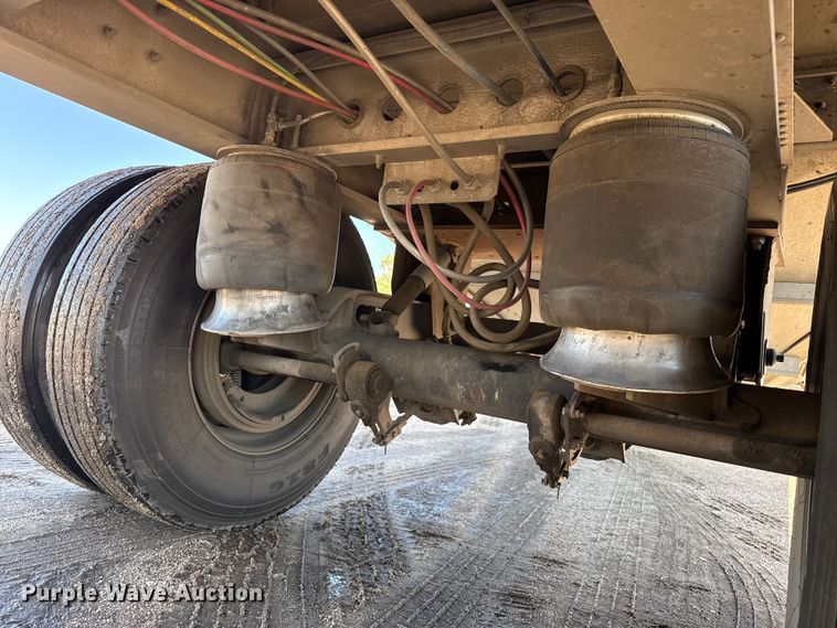 image for item EW4254 2017 Wilson DWH-650 grain trailer