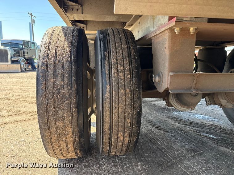 image for item EW4254 2017 Wilson DWH-650 grain trailer