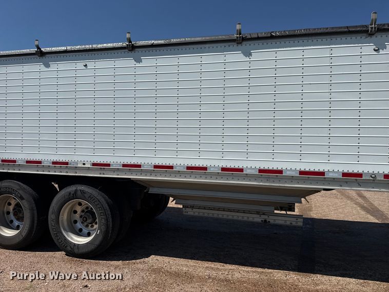 image for item EW4255 2024 Wilson DWH-750 grain trailer
