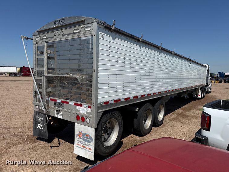 image for item EW4255 2024 Wilson DWH-750 grain trailer
